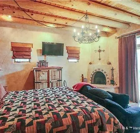 Cowboy Villa Two-Bedroom Holiday Home Santa Fe
