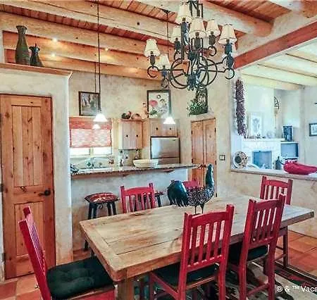 Cowboy Villa Two-Bedroom Holiday Home * Santa Fe